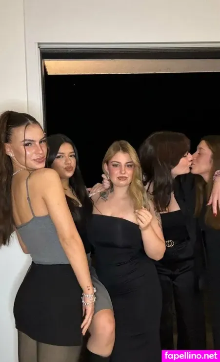 Larissa Boo Main Profile Photo
