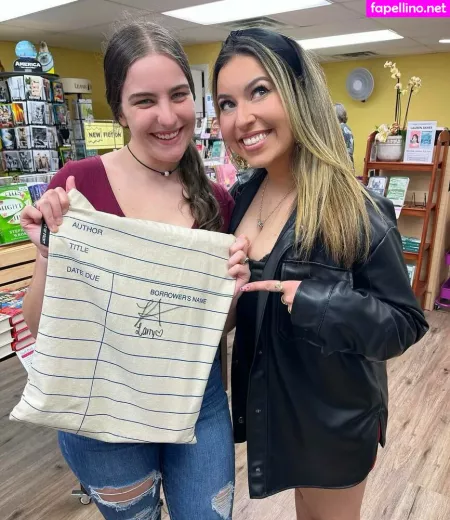 Larissa Cambusano OnlyFans Thumbnail #2GStzTF5kx