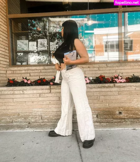 Larissa Cambusano OnlyFans Thumbnail #ZpbXdtvz6E