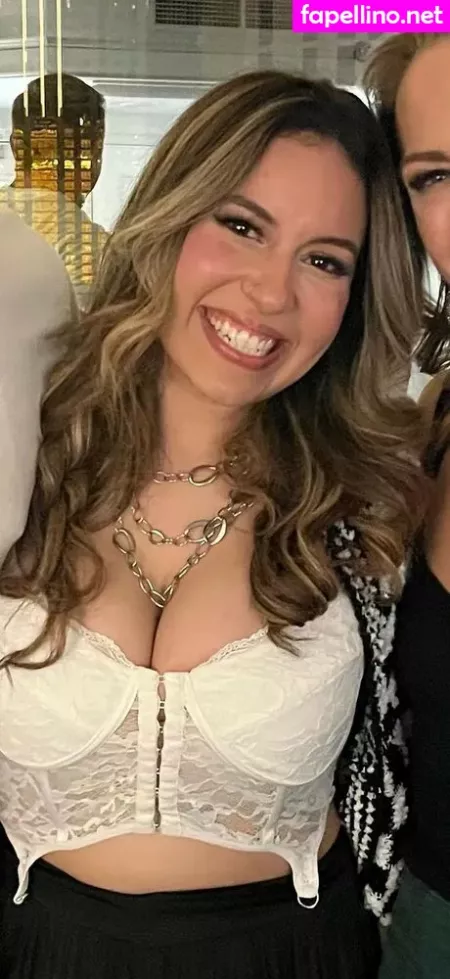 Larissa Cambusano OnlyFans Thumbnail #g5RaRujciw