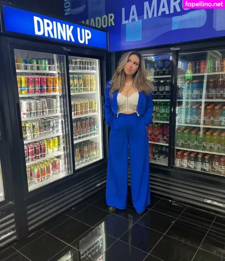 Larissa Cambusano OnlyFans Thumbnail #rywnuez3ck