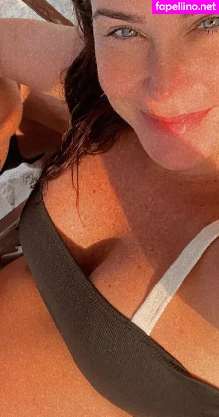 Larissa Erthal OnlyFans Thumbnail #0pSE7J0pXK