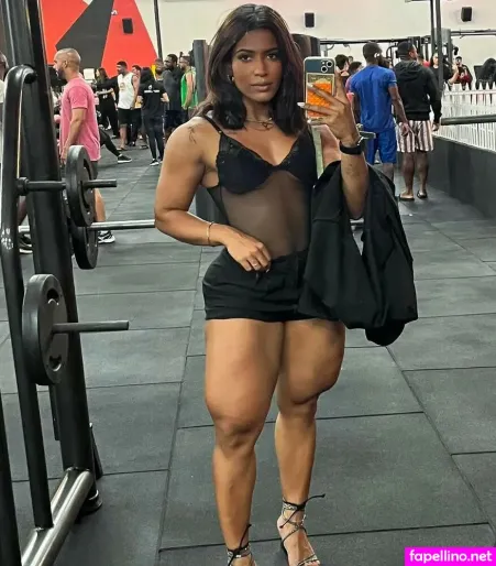 Larissa Felix Main Profile Photo