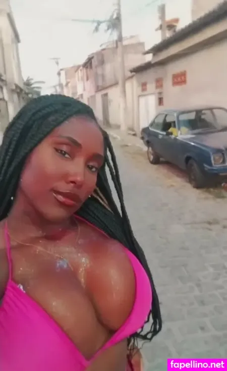 Larissa Fernandes OnlyFans Thumbnail #A7SsUuBRkY