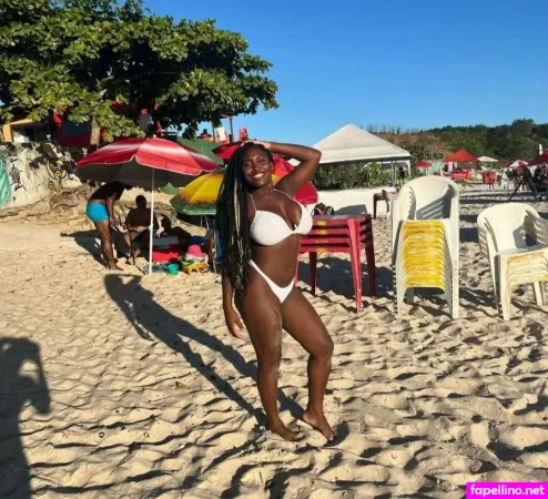 Larissa Fernandes Main Profile Photo