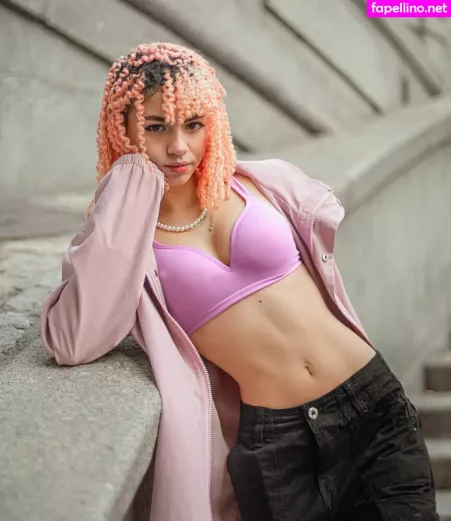 Larissa Kimberlly OnlyFans Thumbnail #z1ZWjqprnF