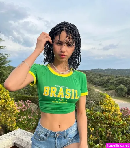 Larissa Kimberly OnlyFans Thumbnail #uEoCuCeFcM