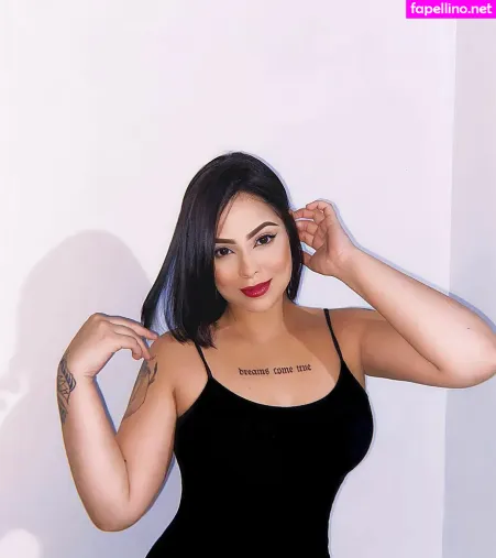 Larissa Lima 3 OnlyFans Thumbnail #3OUeYF0bww