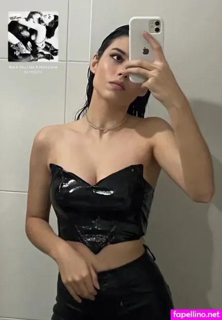 Larissa Liveir OnlyFans Thumbnail #lT9GZzUNbT