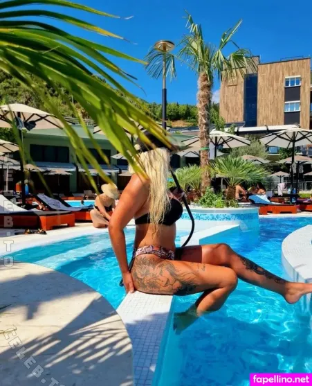 Larissa Lou 1 OnlyFans Thumbnail #vSv7YYFLcY