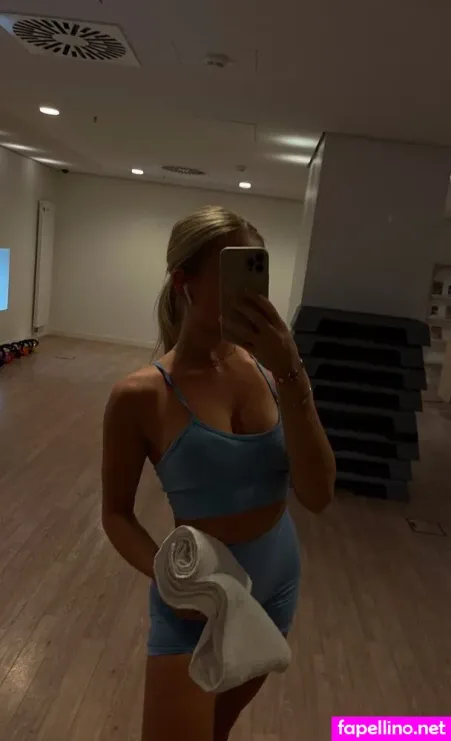 Larissa Oberste OnlyFans Thumbnail #Z1glENzxeM