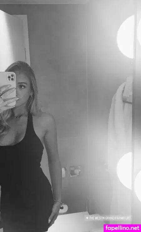 Larissa Oberste OnlyFans Thumbnail #vVMNWrUYx3