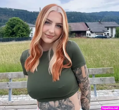 Larissa Perdacher OnlyFans Thumbnail #z8aOqMr9Nf