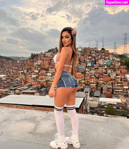 Larissa Ribas OnlyFans Thumbnail #T4LJrtpXWx
