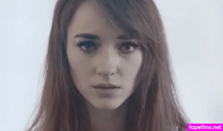 Larissa Riess OnlyFans Thumbnail #5sEAoKBERB