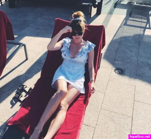 Larissa Riess OnlyFans Thumbnail #7EdlOV8r1l
