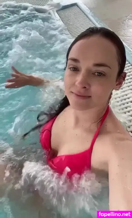 Larissa Riess OnlyFans Thumbnail #uyHLeuz3X0