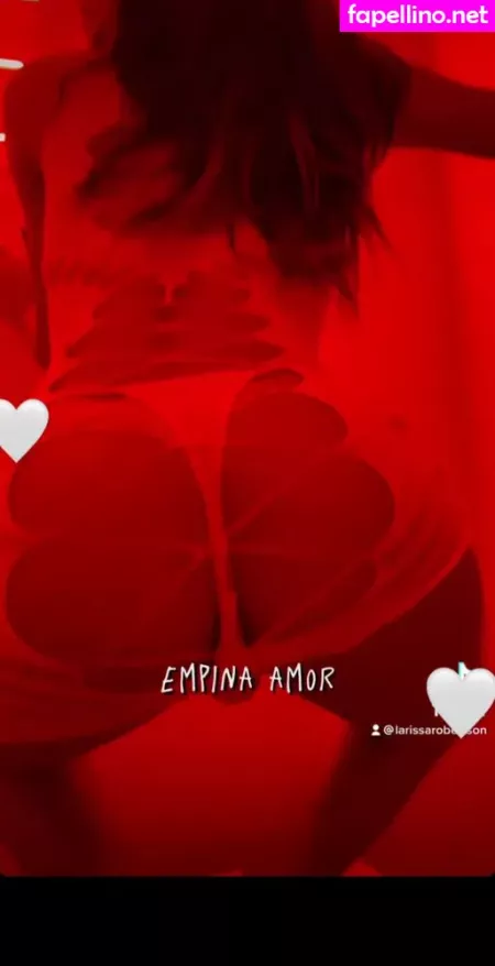 Larissa Robertson OnlyFans Thumbnail #0hU3YlMO0L