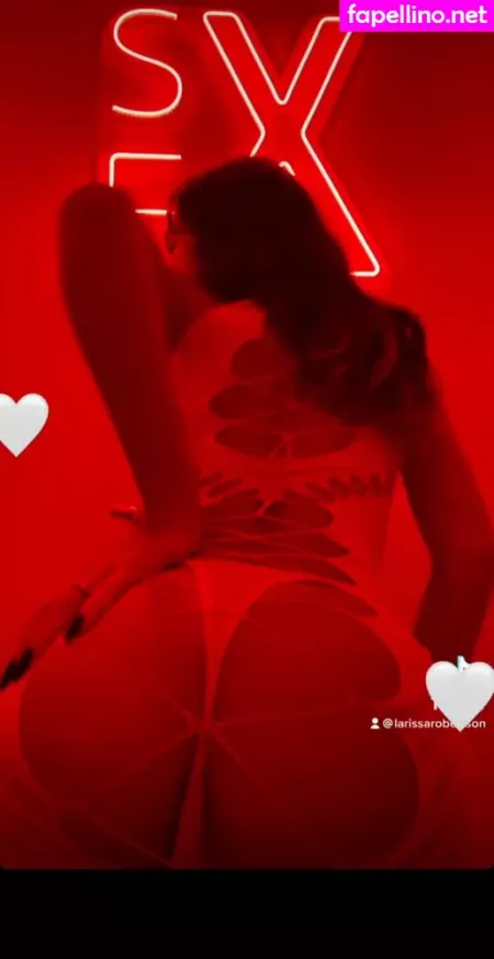 Larissa Robertson OnlyFans Thumbnail #QL0G0aHzAq