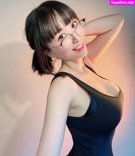 Larissa Rochefort OnlyFans Thumbnail #p7FXpWvE8a