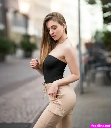 Larissa Schmiederer OnlyFans Thumbnail #nWq9bHrZX5