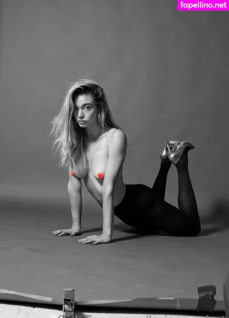 Larissa Schot OnlyFans Thumbnail #AkG6hs5sEq