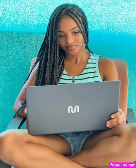 Larissa Siilva OnlyFans Thumbnail #1g2oBtjeIW
