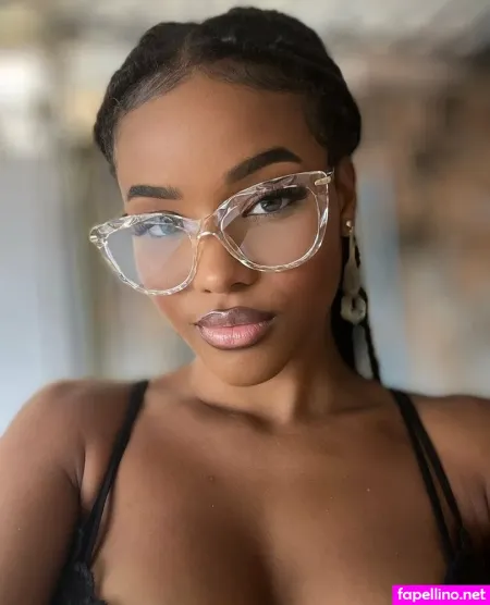 Larissa Siilva OnlyFans Thumbnail #BkDSYAR5qz