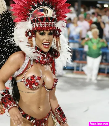 Larissa Tomasia OnlyFans Thumbnail #68f2TOfO2i