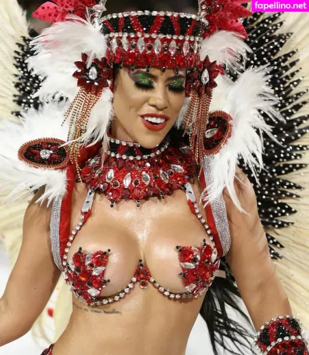 Larissa Tomasia OnlyFans Thumbnail #b8E00omlir