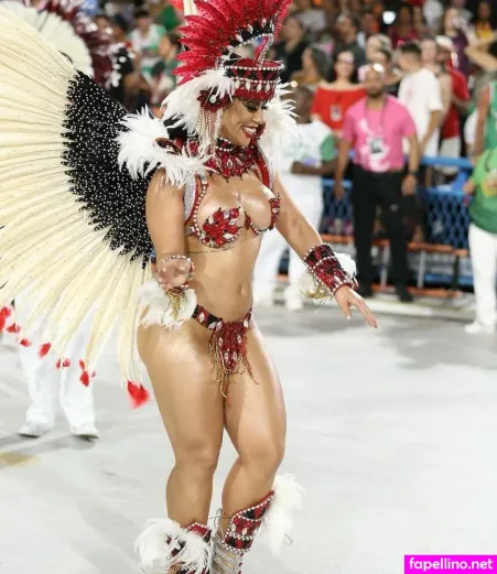 Larissa Tomasia OnlyFans Thumbnail #gFOSYx6zeH