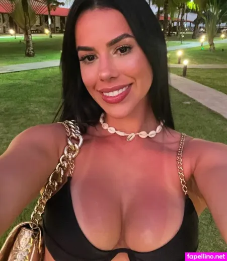 Larissa Tomasia OnlyFans Thumbnail #pXJy2MzY1W