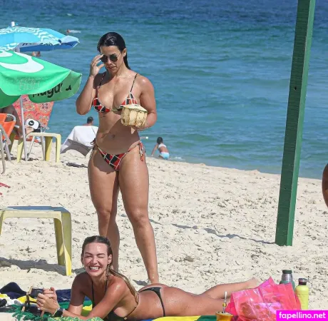 Larissa Tomasia OnlyFans Thumbnail #r3oBuSeJy8