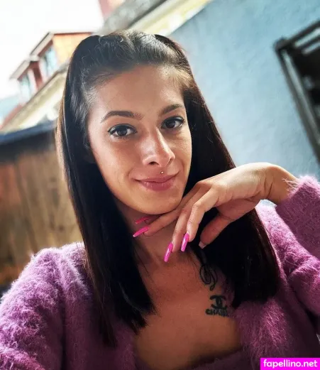 Larissa Ts OnlyFans Thumbnail #Y6Mp96j2mx