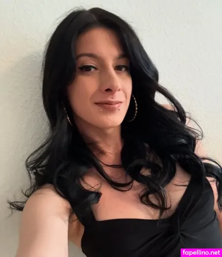 Larissa Ts OnlyFans Thumbnail #gdMKusat9l