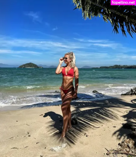 Larissa Van Meerten OnlyFans Thumbnail #LIvrL1KBR8