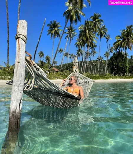 Larissa Van Meerten OnlyFans Thumbnail #TlHIgnofpR