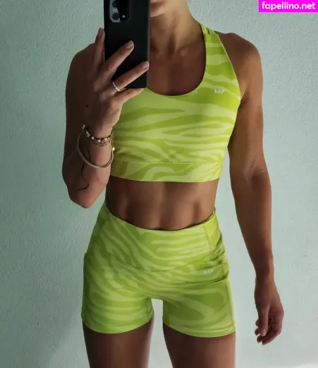 Larissa Van Meerten OnlyFans Thumbnail #dhyeW9F9bu