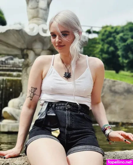 Larissa Zeeuwe OnlyFans Thumbnail #zrkehRUvyj