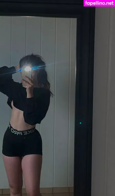 Larissaxadventures OnlyFans Thumbnail #C79eNe7Zxg