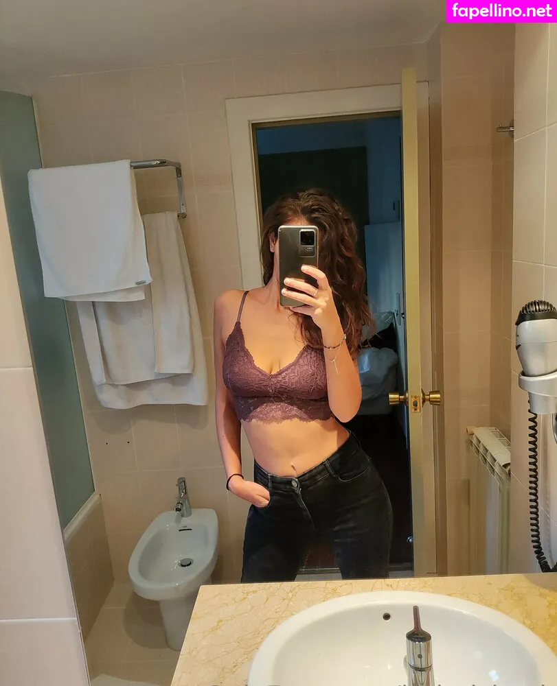 laritaisback, misslittleadventurous Nude Leaked OnlyFans Photo #KyJMEWXktj