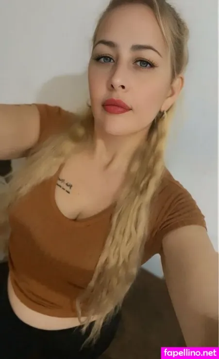 Larrisa Fox OnlyFans Thumbnail #mF3DopfJ38