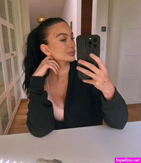 Larryline OnlyFans Thumbnail #uXWWlgAzLm