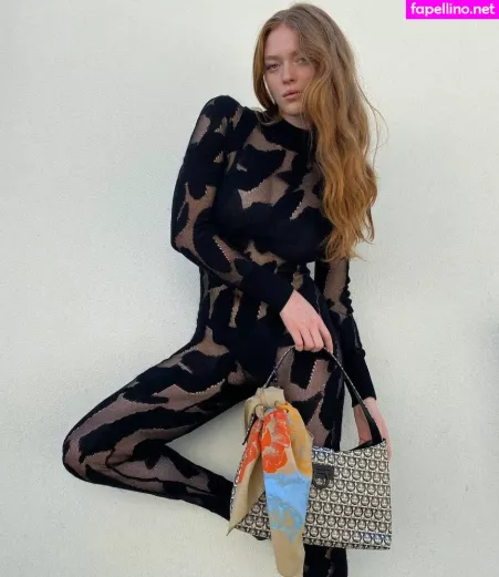 Larsen Thompson OnlyFans Thumbnail #3KYhyLpqUI