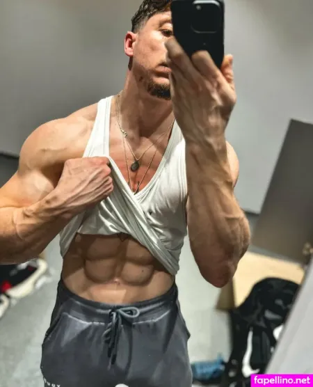 Larsnoah OnlyFans Thumbnail #vn2eWH9sJv
