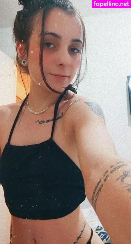 Laryfree OnlyFans Thumbnail #3aLtLeRYo0