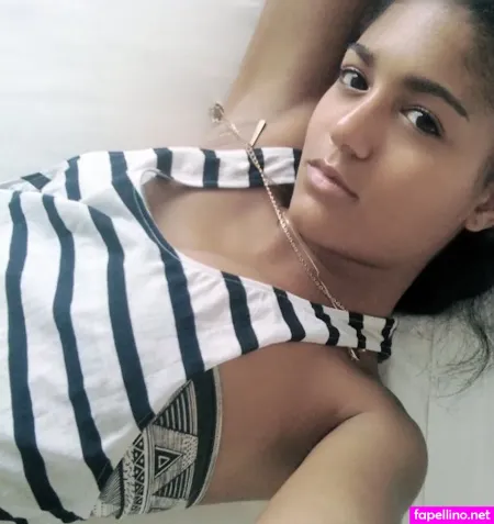 Larypoppins Lary OnlyFans Thumbnail #AgBseP7ias