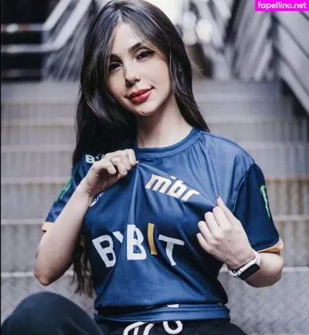 Laryssa Bitencourt OnlyFans Thumbnail #xEEJicXwOK