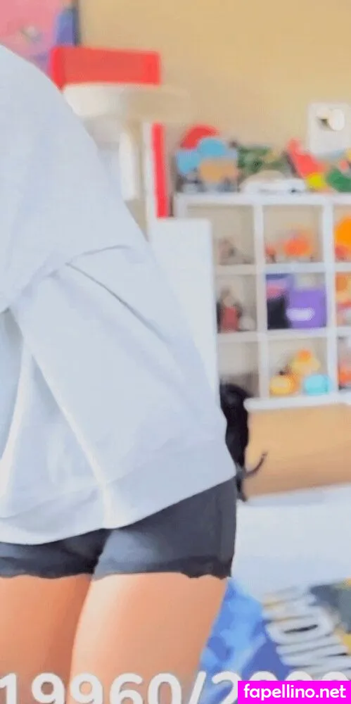 llessliiie, luvliii Nude Leaked OnlyFans Photo #7U5Br88h9e