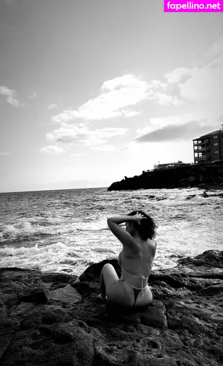 Lasirena69 1 OnlyFans Thumbnail #5Y23X2mUFz